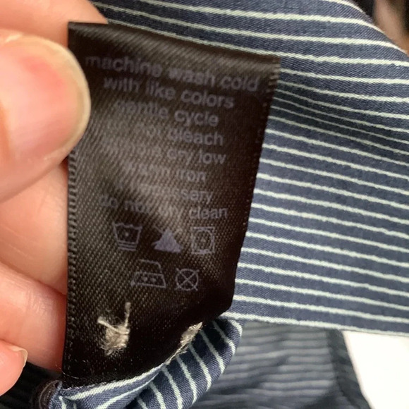 EUC MENS JOHN VARVATOS NAVY WITH WHITE STRIPES COTTON SHIRT SIZE XL SEE NOTES - Picture 6 of 8